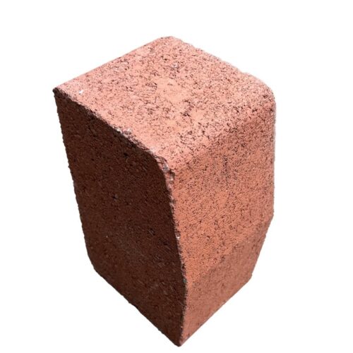 Large red kerb edging 200 x 125 x 100mm for driveway and garden borders