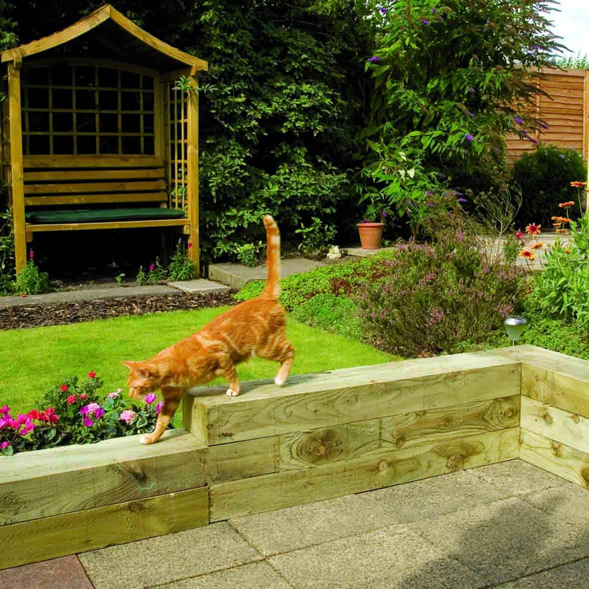 Green New Railway Sleepers 240mm x 120mm x 2.4m - Image 2